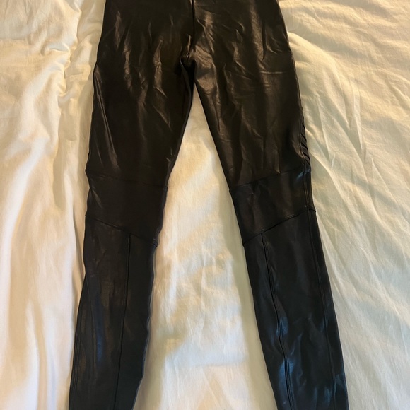 Spanx Faux Leather Moro Leggings. Size M, Regular. Perfect for Fall! - Picture 2 of 7